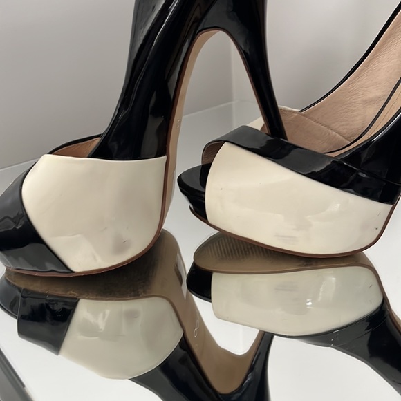 Aldo Black and White Heel/Pump Size 7.5 - Picture 7 of 10